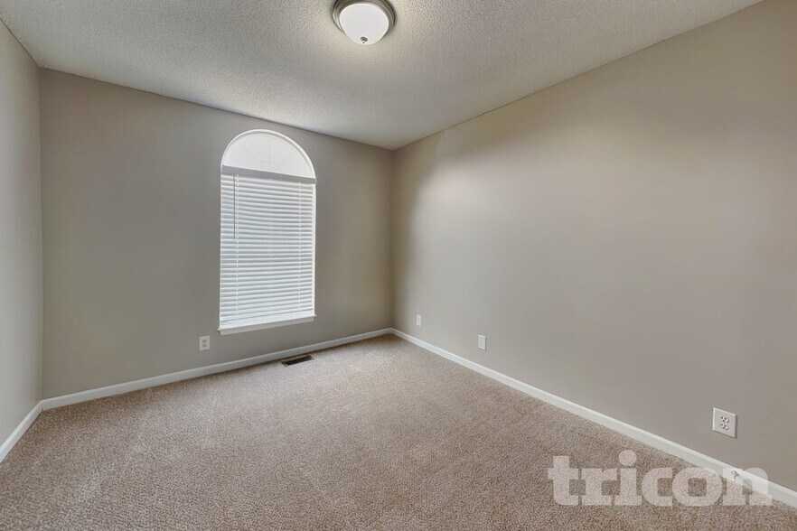 Building Photo - 432 Granite Dr