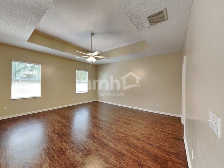 Building Photo - 2908 Piedmont Manor Dr