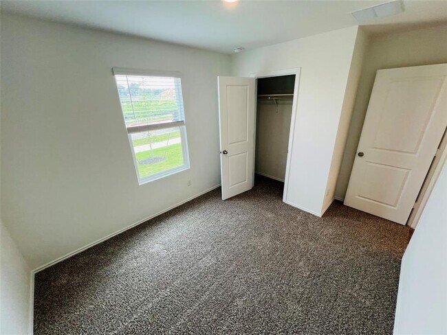 Building Photo - 306 Constanza Trl