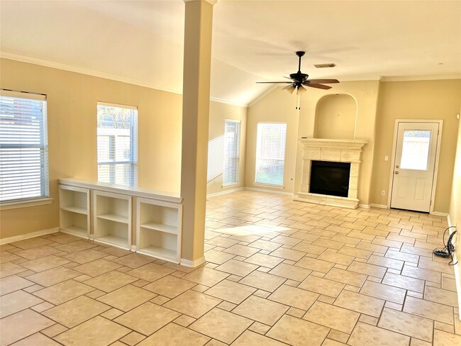 Building Photo - 11712 Summer Brook Ct