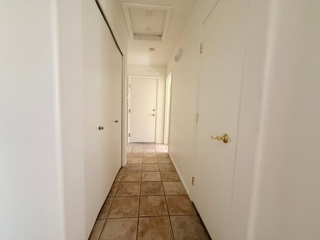 Building Photo - Cul-de-Sac Living | 3 Bed + Bonus Room | Pool + Greenbelt Views