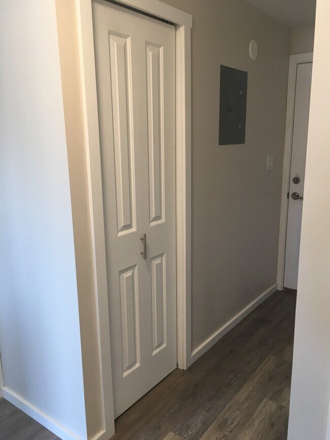 Building Photo - 8516 Washington Blvd SW