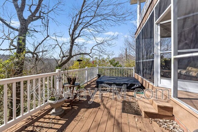 Building Photo - 529 John Fox Run