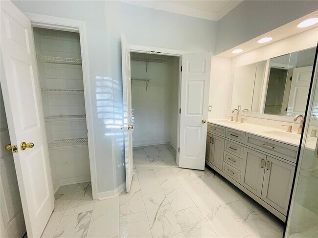 Building Photo - 622 Wisteria Ln
