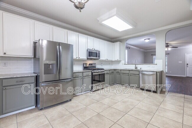 Building Photo - 6211 Big Bend Cove