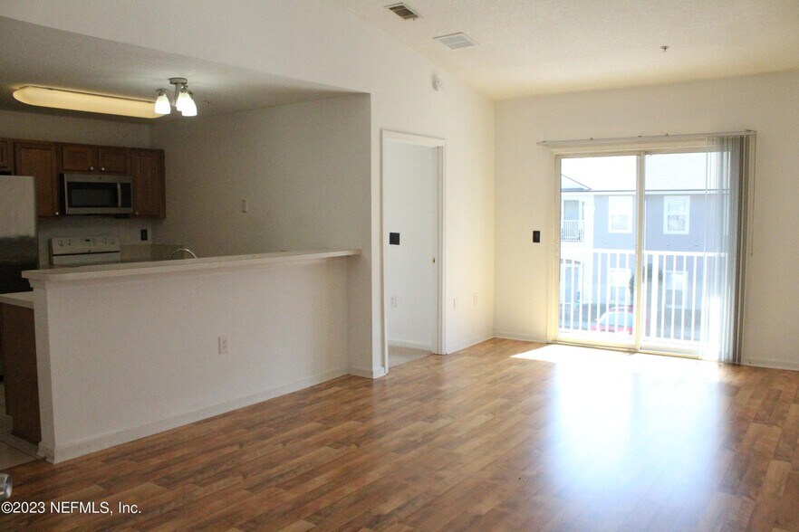 Building Photo - 7920 Merrill Rd