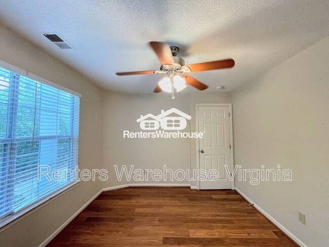Building Photo - 539 Seahorse Run
