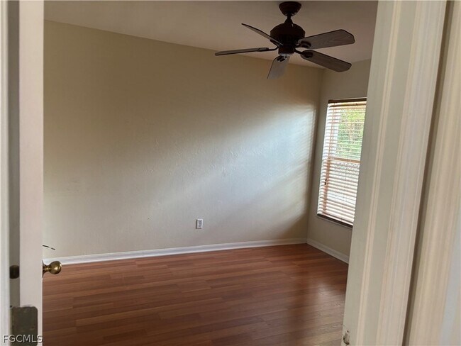 Building Photo - 4620 Varsity Cir