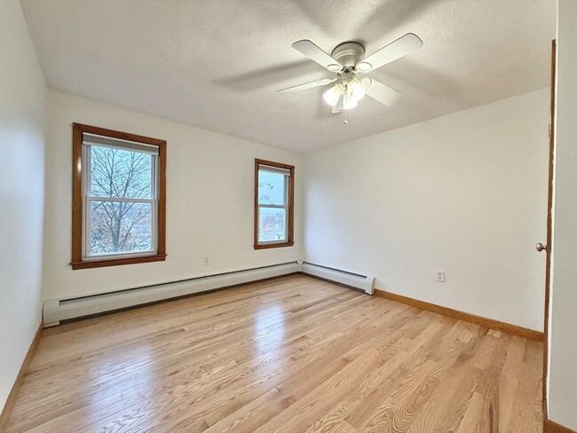 Building Photo - 28 Howard St