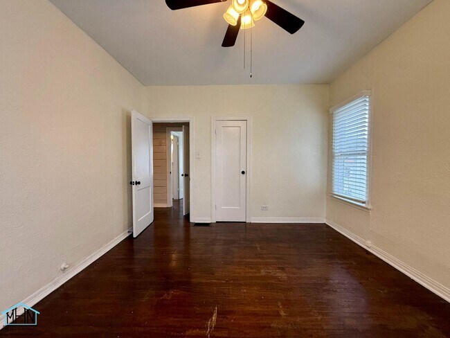 Building Photo - A Timeless Gem Awaits - Elegant Historic Home Nestled in the Heart of Los Angeles Heights Keyston...