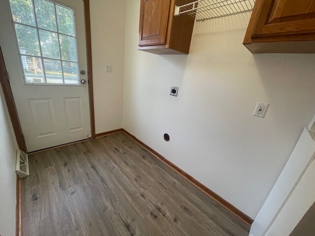 Building Photo - 7239 Lake Rd