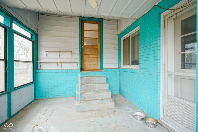 Building Photo - 1005 Chevy Chase Ln