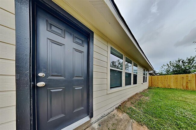 Building Photo - 19434 Buckland Park Dr