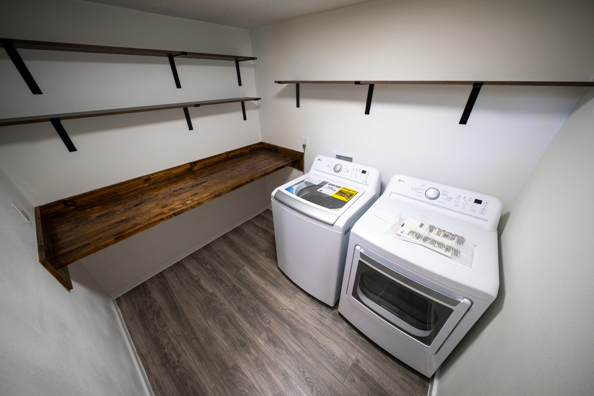 new washer and dryer -large laundry room - 4685 Riverview Ave