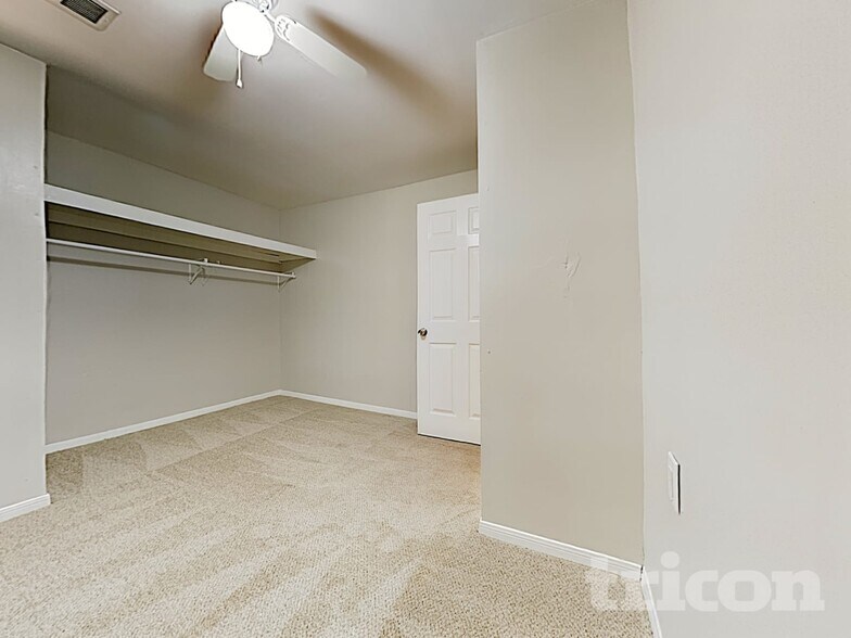 Building Photo - 20419 Bishops Gate Ln