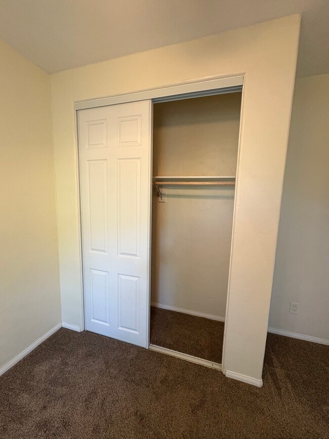 Building Photo - Gaylord Building