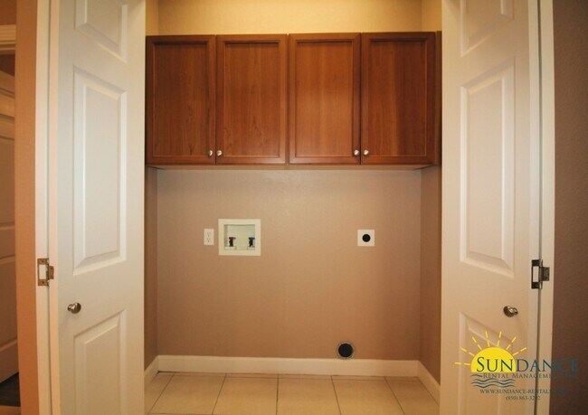 Building Photo - Great 2 Bedroom Unit in Fort Walton