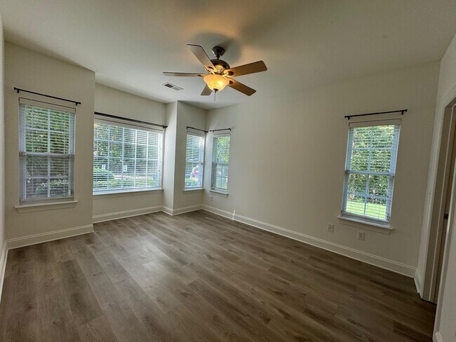 First floor master bedroom - 2488 Ryerson Ct