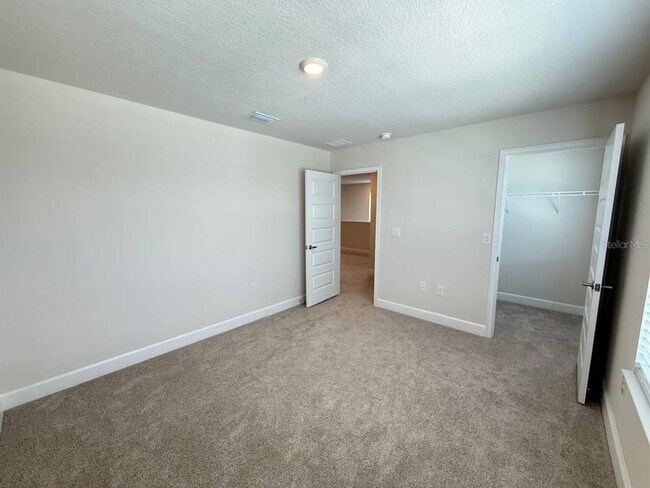 Building Photo - 3828 Sagefield Dr