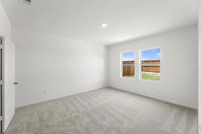 Building Photo - 1828 Sandlin Dr