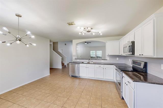 Building Photo - 453 Harding Ln