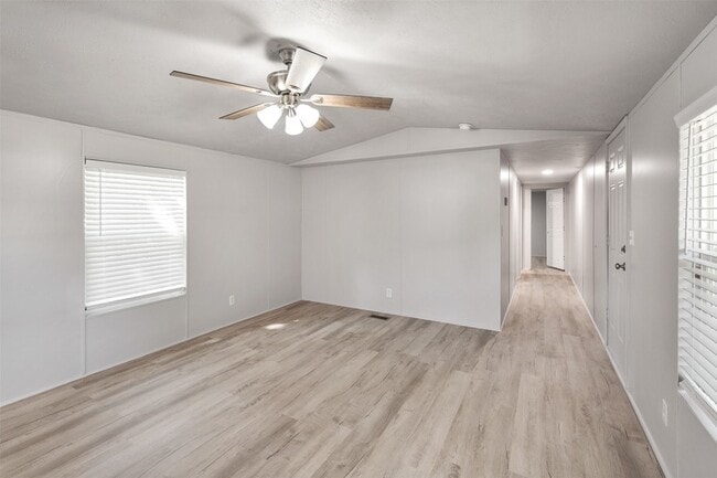 Building Photo - 361 Box Road Unit