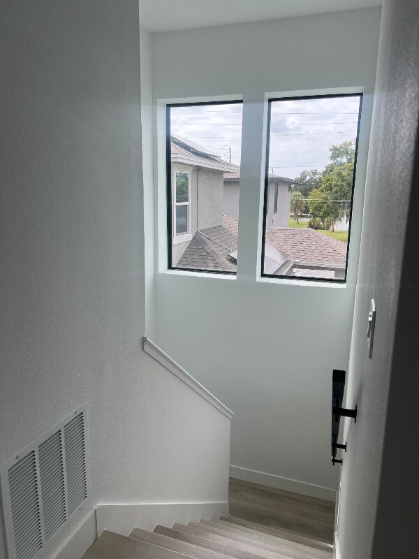 Building Photo - 1627 9th Ave N