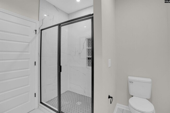 Building Photo - 2512 Marling Dr