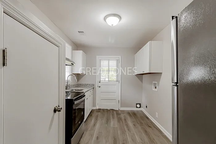 Building Photo - 1324 Macon Ave