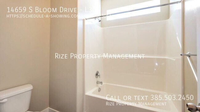 Building Photo - 14659 Bloom Dr