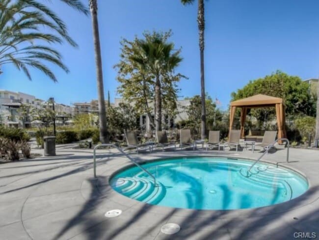 Building Photo - 5565 Ocean