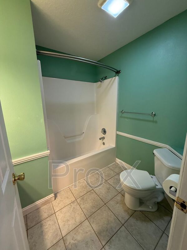 Building Photo - 4222 W 28th St