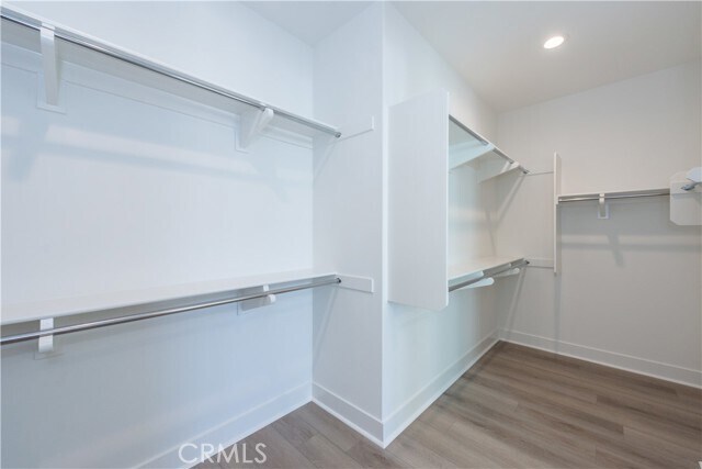 Building Photo - 180 Longden