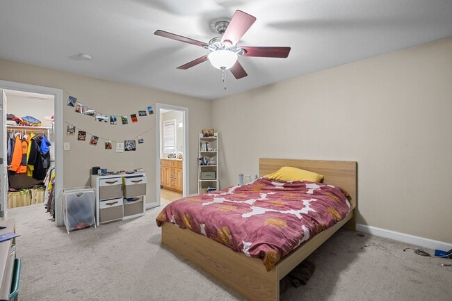 Building Photo - Beautifully Updated 4-Bedroom Home in Norf...