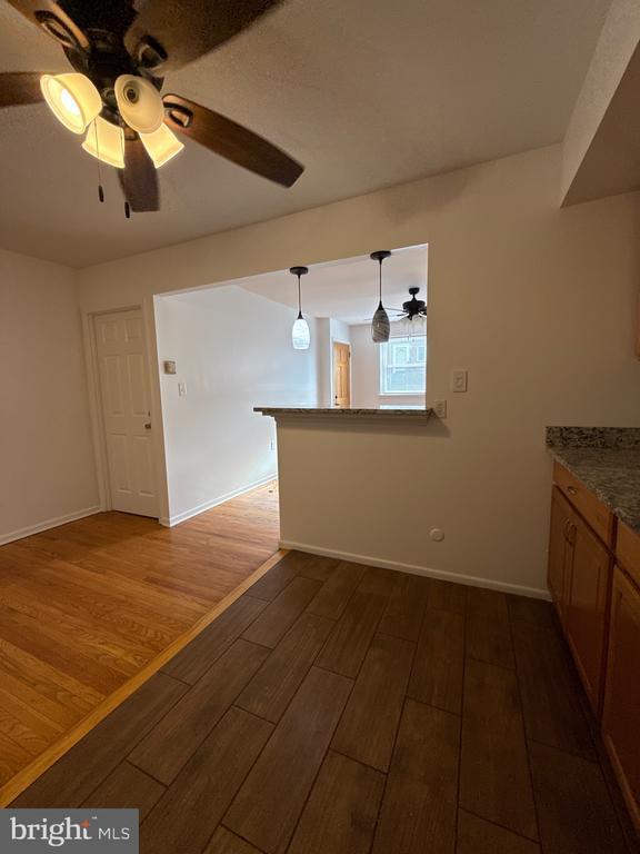 Building Photo - 366 Ripka St