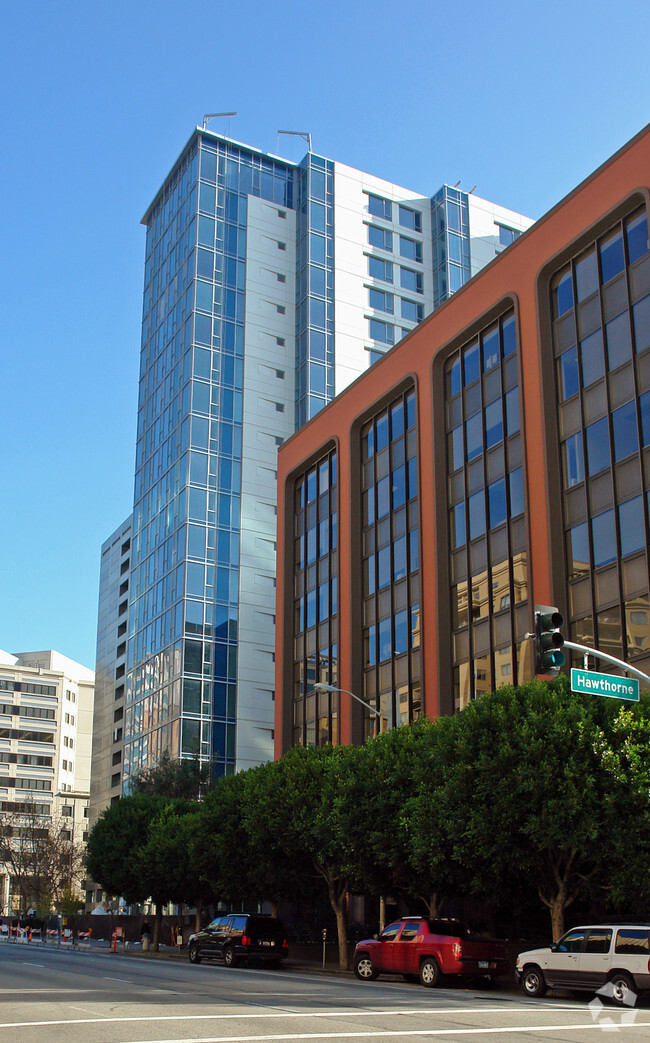 Building Photo - Blu SF