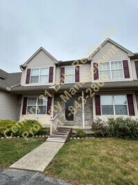 Building Photo - Lovely 3 Bedroom 1.5 Bath home in the Orchard Glen Condominium Association
