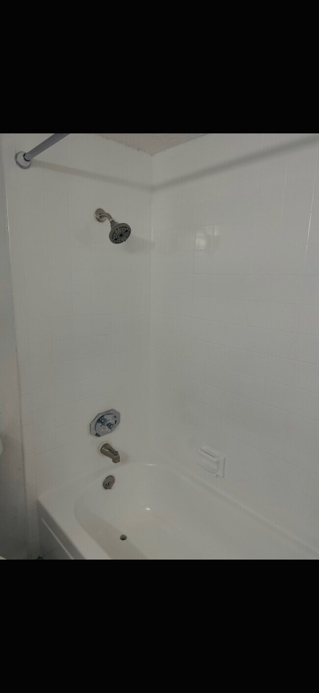 Building Photo - 700 Thicket Ln