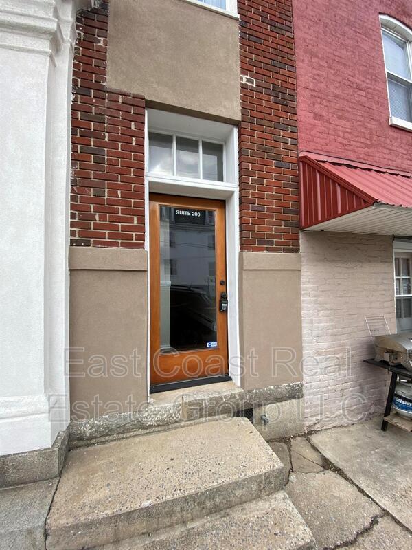 Building Photo - 4 W Water St