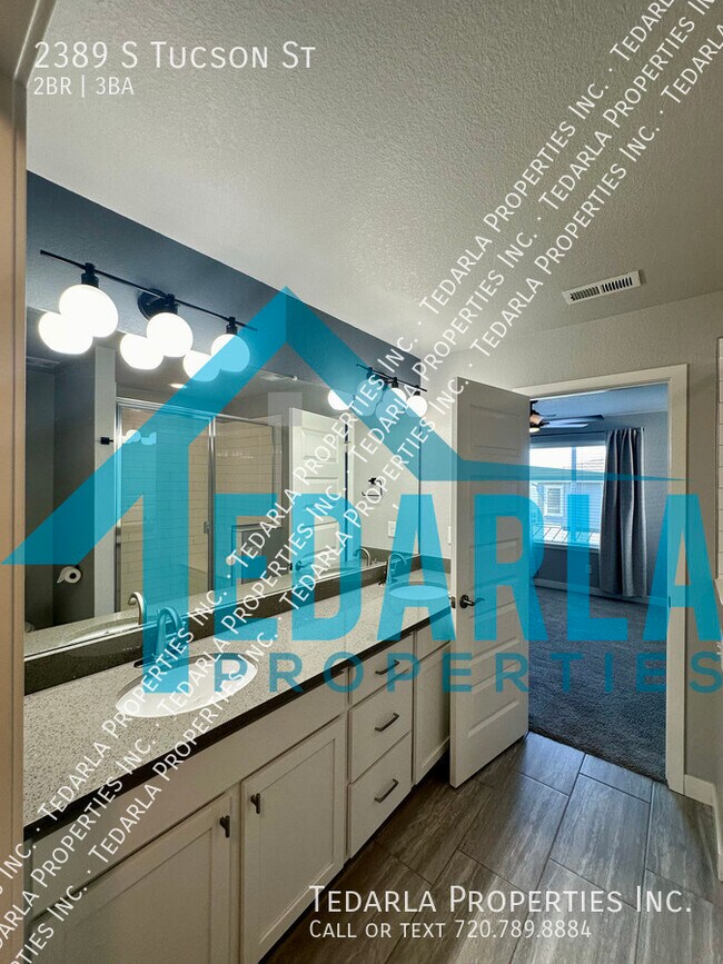 Building Photo - 2389 S Tucson St