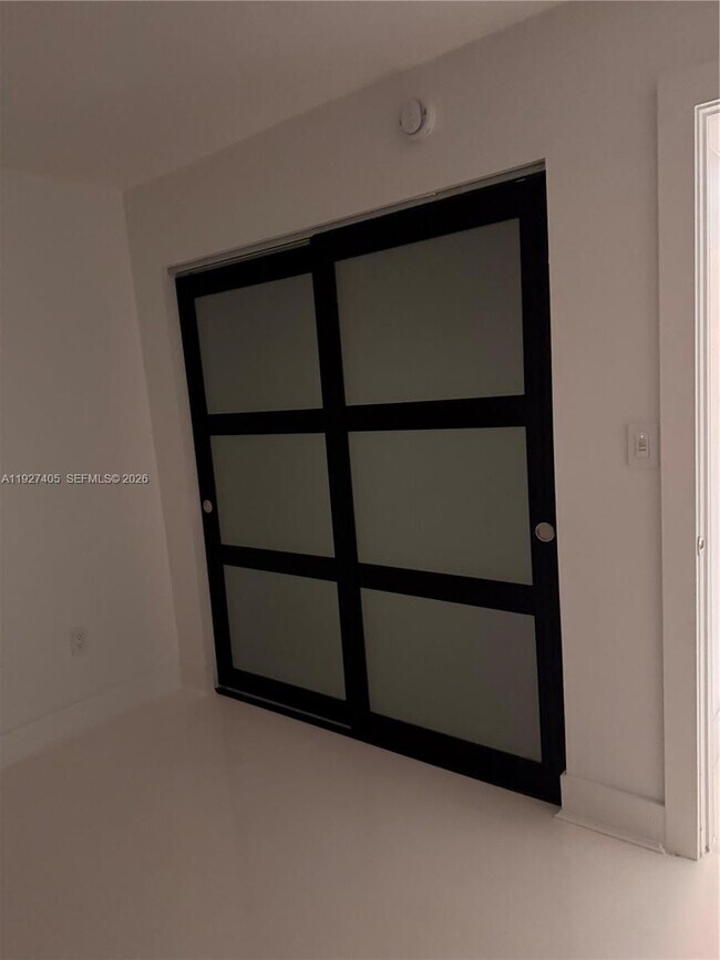 Building Photo - 8810 SW 132nd Pl