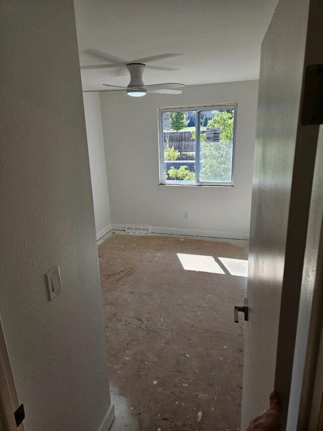 Building Photo - 5060 E Hinsdale Pl