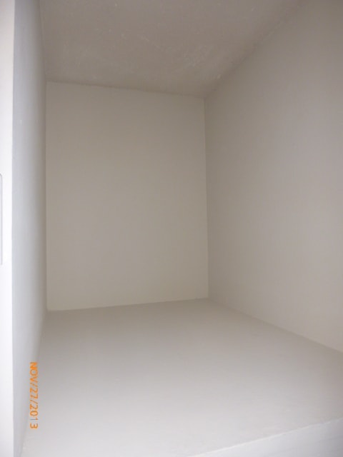 Building Photo - Cute 2 Bedroom