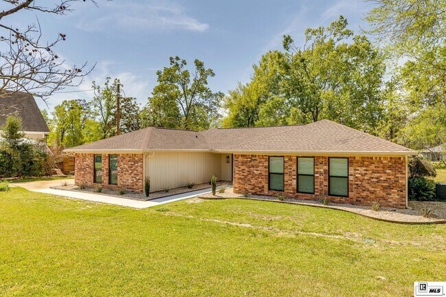 Building Photo - 203 Dupont Dr