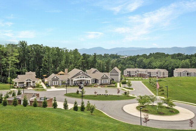 Building Photo - The Retreat Apartments