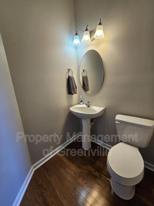 Building Photo - 695 Flintrock Dr