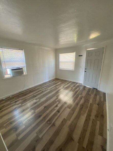Building Photo - 427 Covena Ave