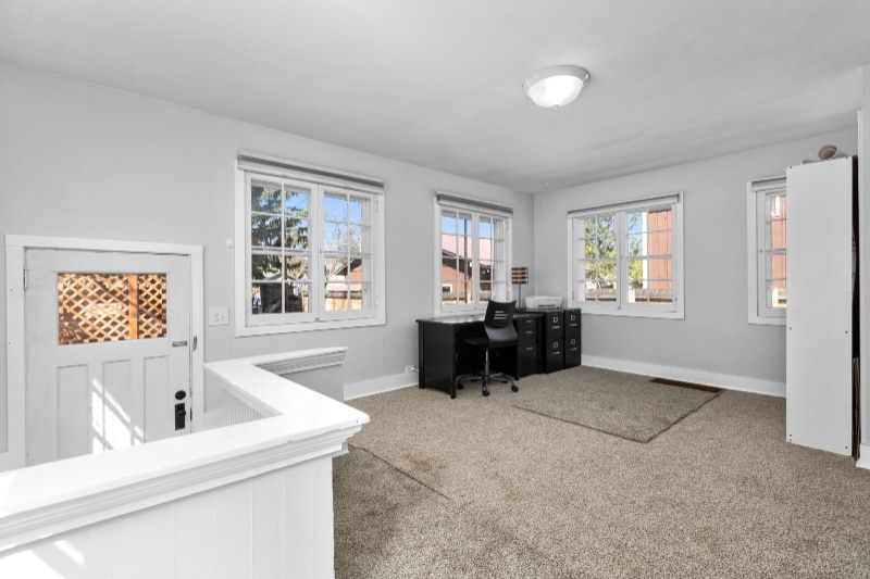 Building Photo - 514 Somers Ave