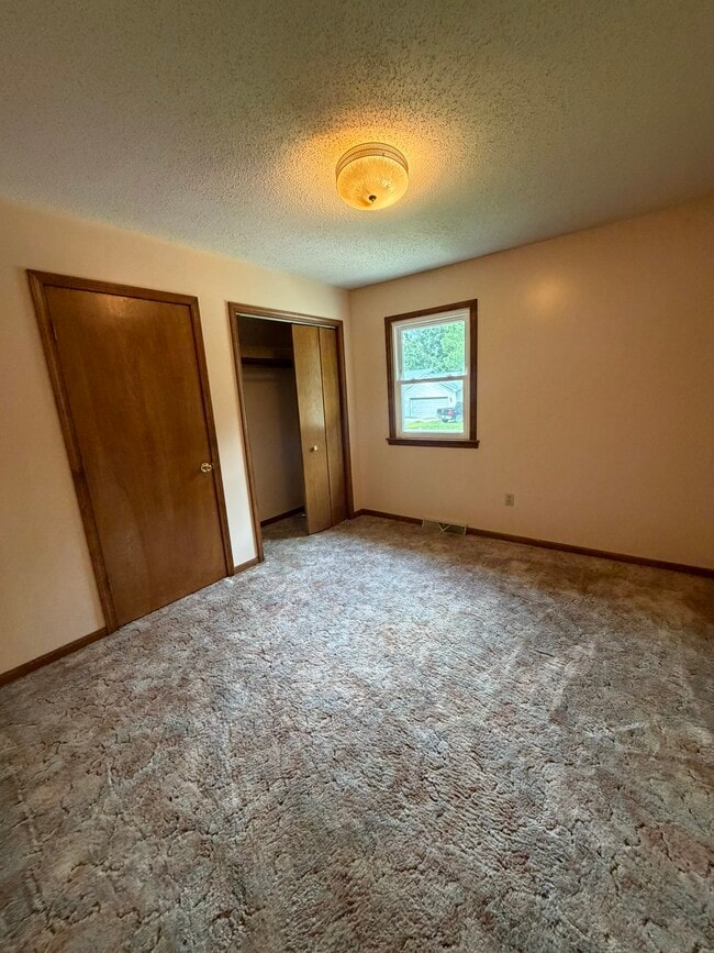 Building Photo - 20740 Harris Ln