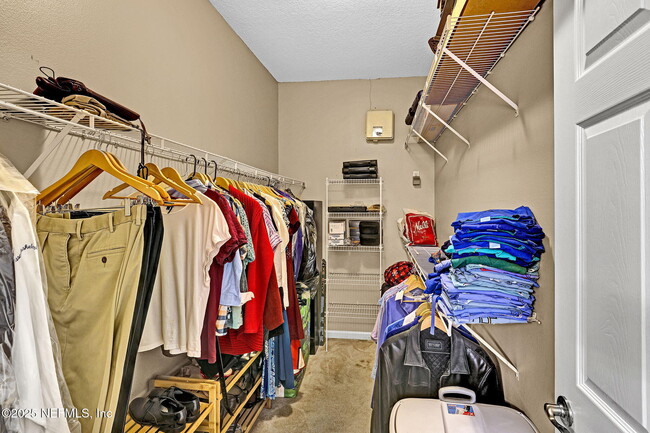 Building Photo - 4389 Seabreeze Dr